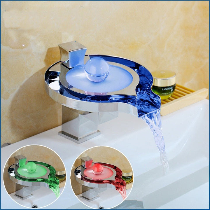 Rubinetto per bagno a led Rubinetti per lavabo a cascata in ottone cromato Rubinetto per miscelatore a led per lavabo a 3 colori cambia colore