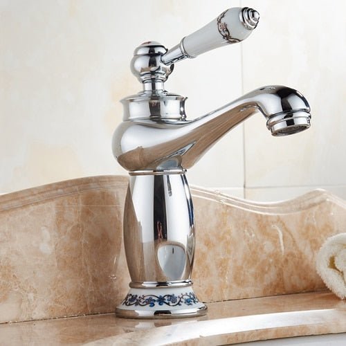 Single Handle Antique Bronze Finish Bathroom Faucet Brass Basin Sink Solid Brass Faucets  Water Mixer Taps Bath Crane